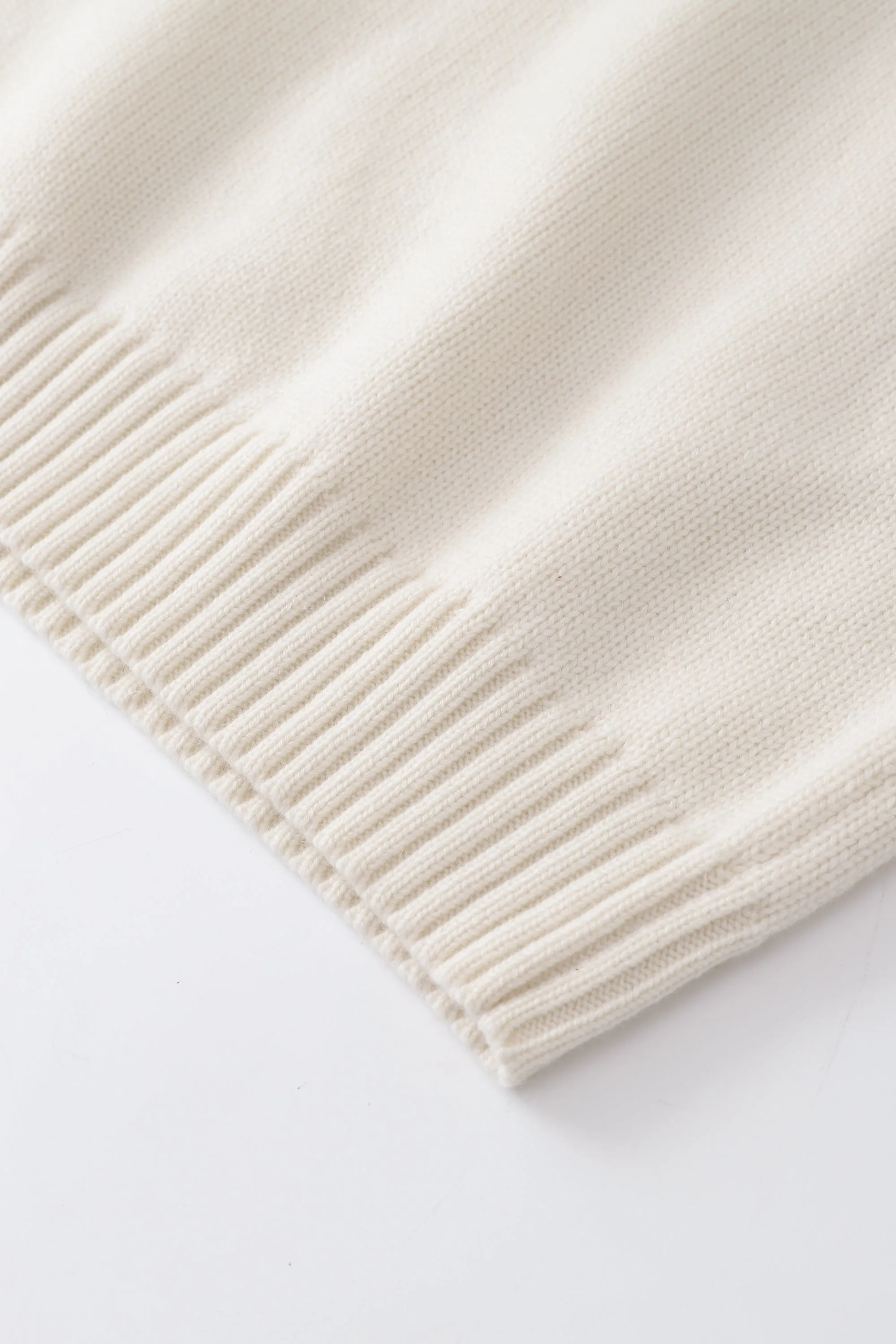Cashmere wool knitwear