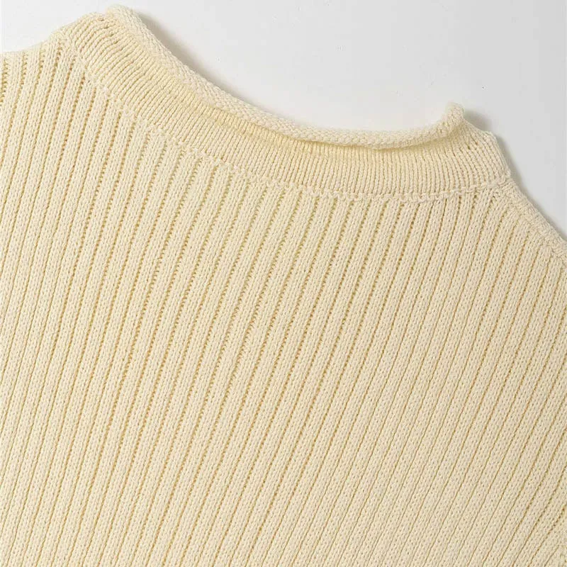 CROPPED KNITTED SWEATER