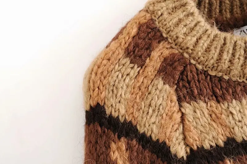 JACQUARD SWEATER