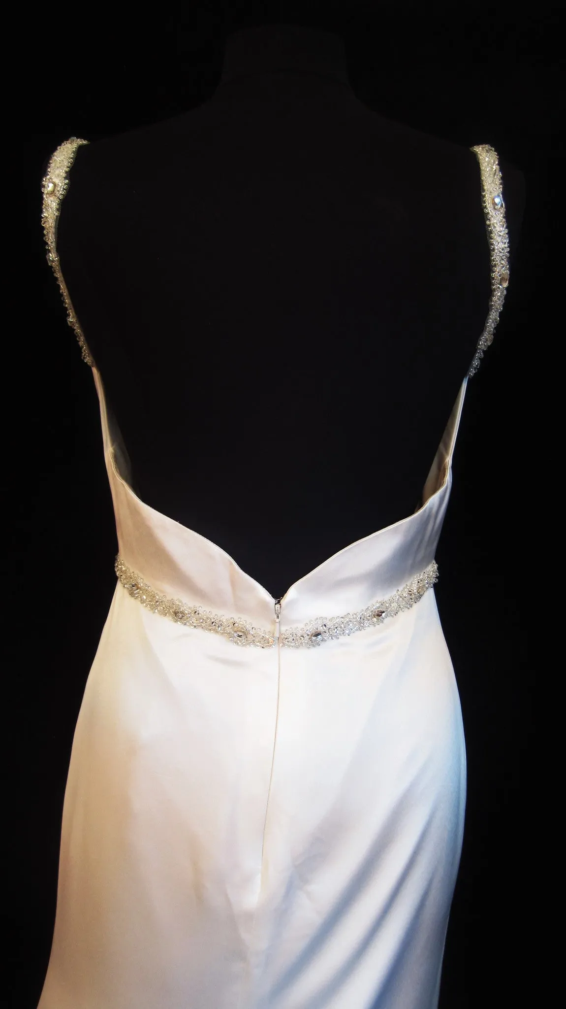 Lusan Mandongus sample wedding dress 2095 slinky sheath gown backless vintage glamour