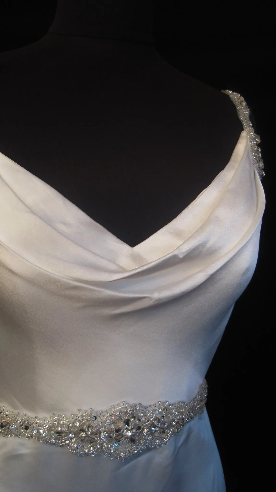 Lusan Mandongus sample wedding dress 2095 slinky sheath gown backless vintage glamour