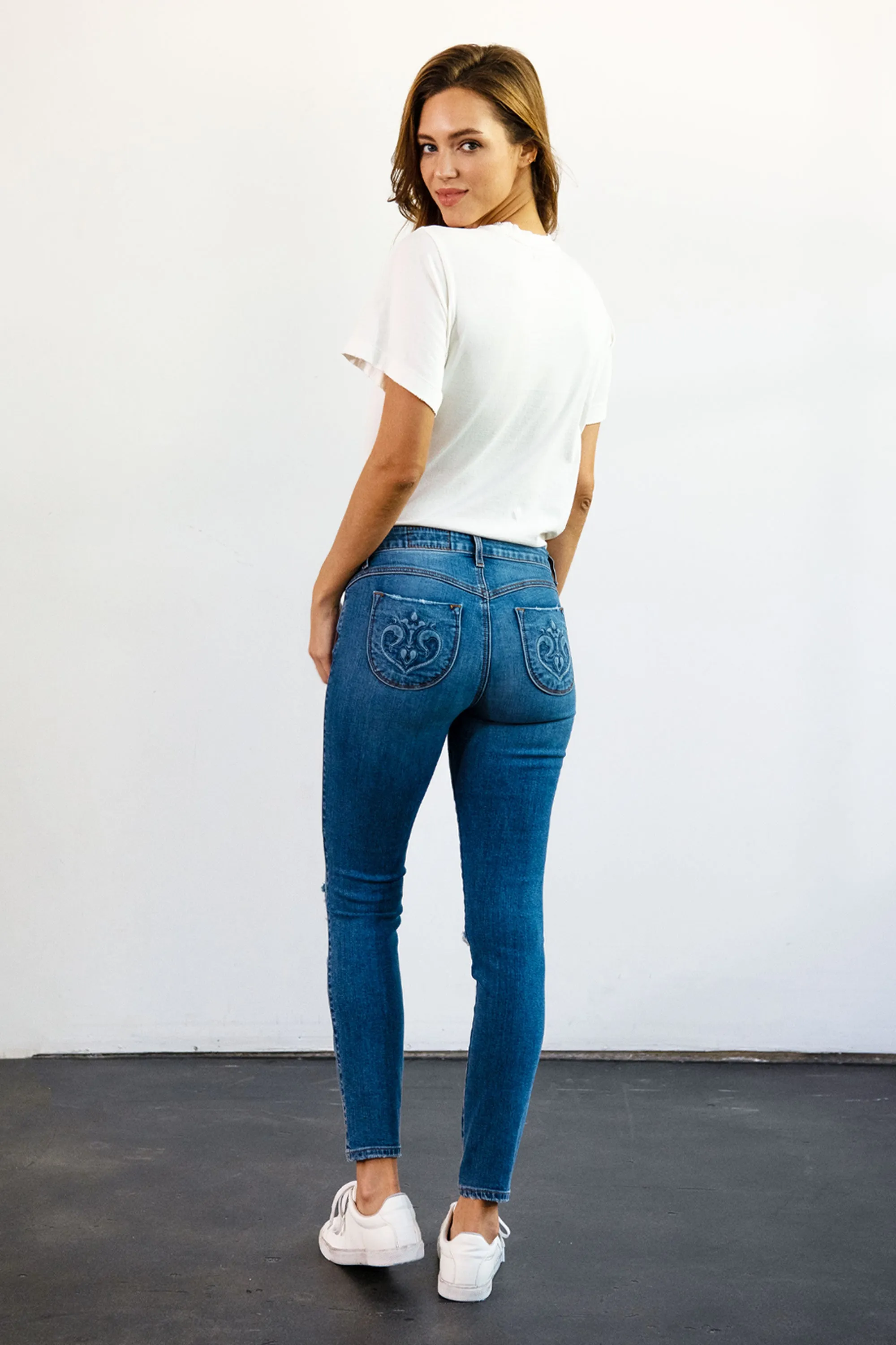 Lynette Skinny In Rescue Mission