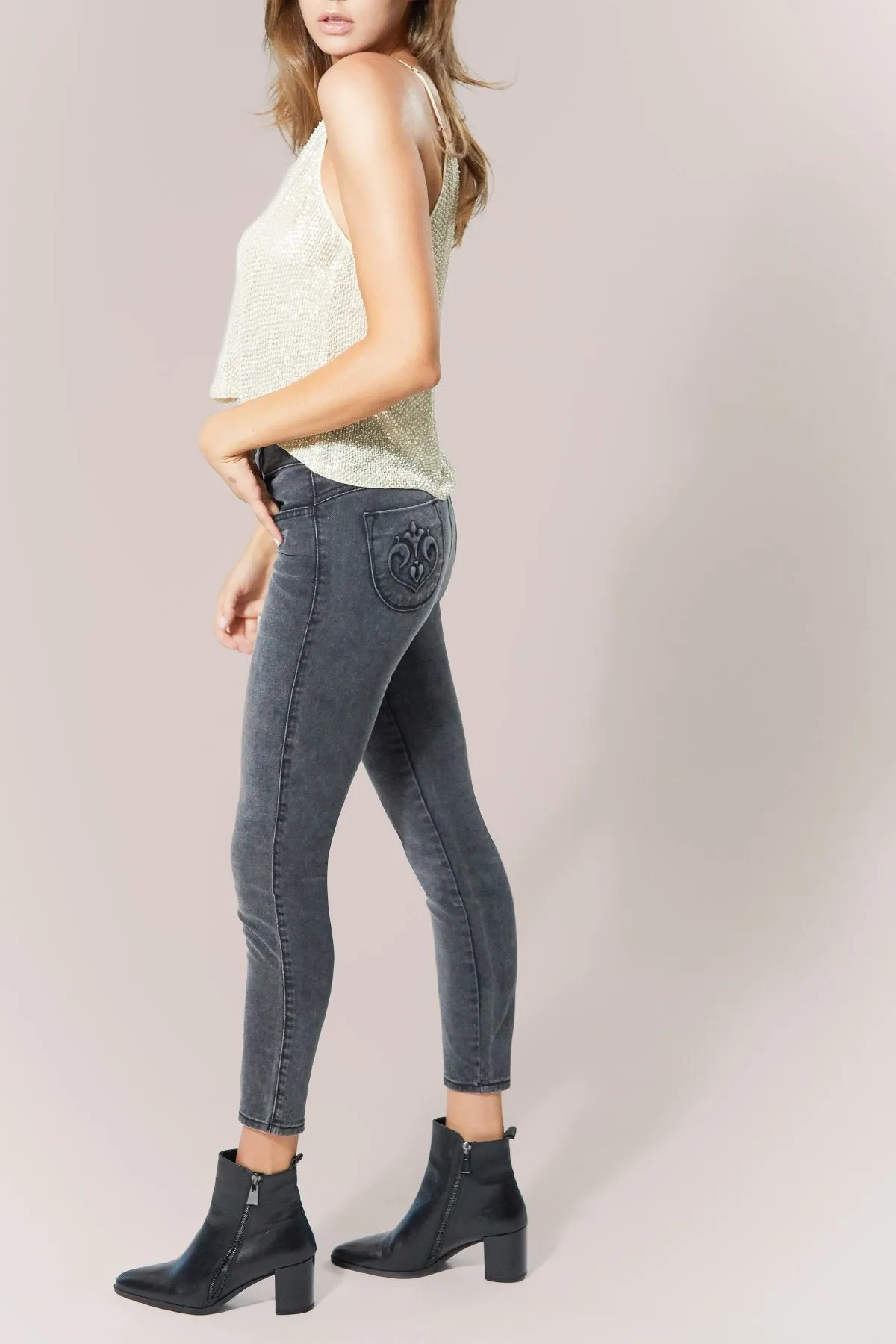 Sonia Skinny In Spring Night
